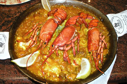 grande paella en la costa de granada