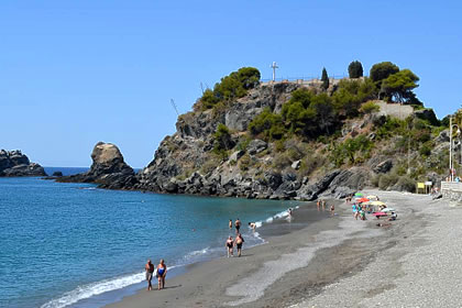 peñon del santo en almunecar